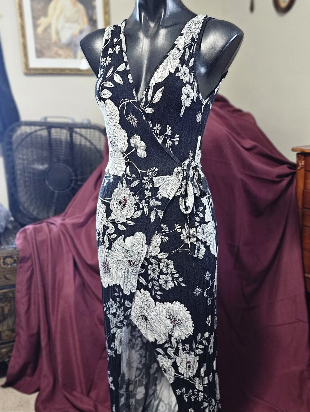 Hi-Lo Maxi Dress - Black & White Floral